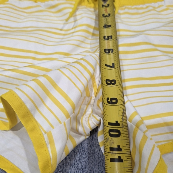 Adidas Women's White and Yellow Striped Athletic Shorts NWOT. - Picture 11 of 11
